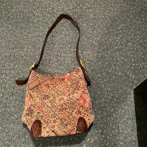 Vintage Marlo Tapestry Shoulder bag with brown Trim. Inside Zipper Compartment